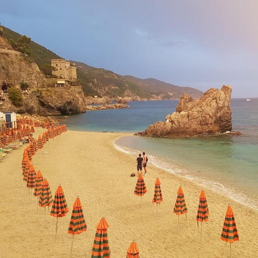 Dume Cosy Apt - Central - Near The Beach With A.C. Monterosso al Mare Exterior photo